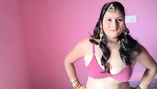 Ibu mertua bahenol yang super sange ini dientot habis-habisan sampai mengerang keenakan