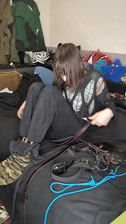 próbuje głowy harnes hogtie