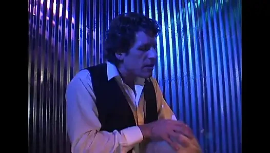 Cewek nakal rambut pirang ini dientot habis-habisan sampai dicrot di mulut vol 3