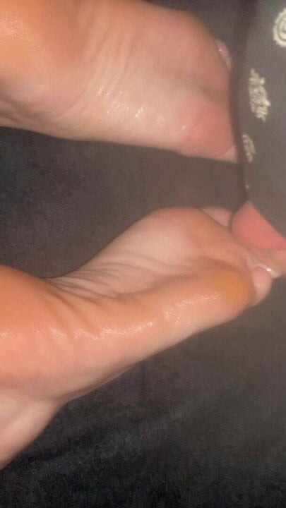 Soles cum worship feet