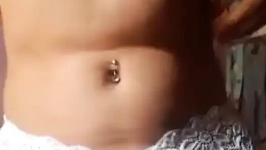 Arkadaşımın erkek arkadaşına ateşli bir video gönderiyorum