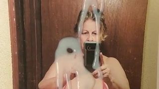 Sperma-Hommage für eine BBW mit dicken Titten