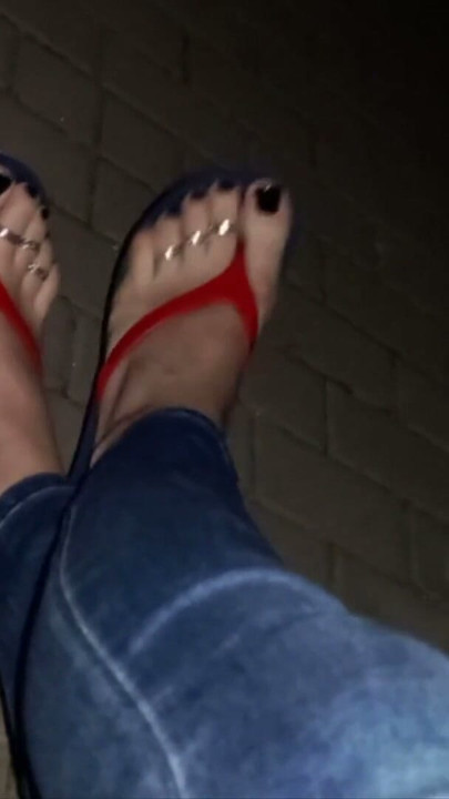 public masturbation and cumshot | Clip 1