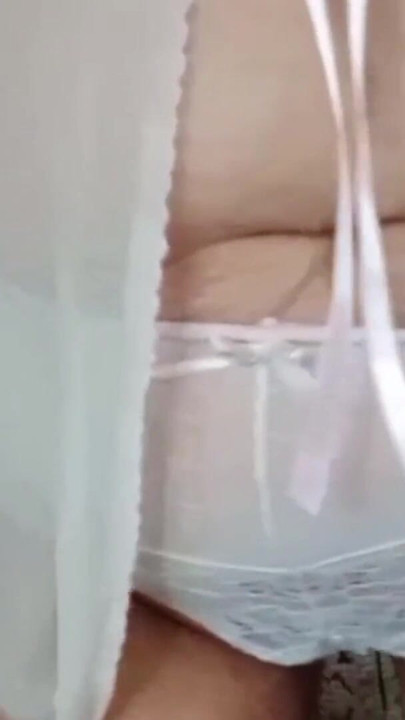 BBW μεγάλα βυζιά πλούσια βυζιά αυνανίζεται | Κλιπ 2