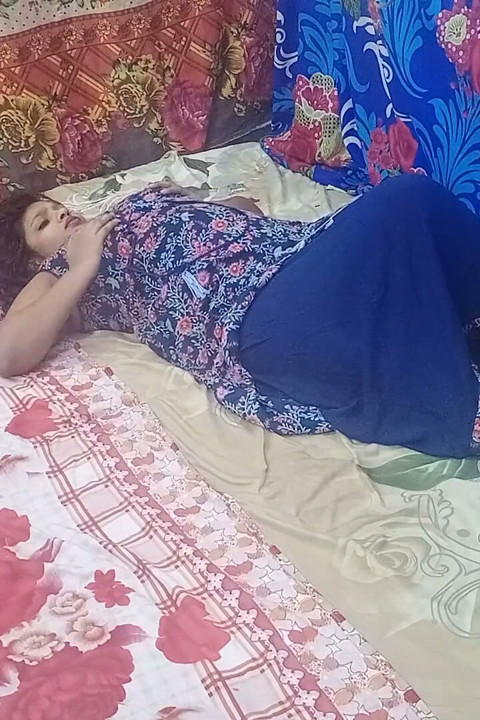 Sarika Desperate for Sex After Her Periods