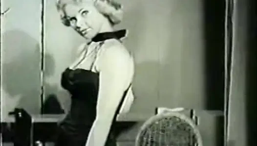 Ich Ziehe Mich Aus, Damit Du Mich Sehen Kannst