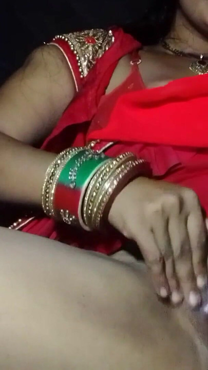 Detik penting dari "FUK ME " Pless Jaanu" Indian Sexi House Wife Land Ki Pyaashi Jawani "2"