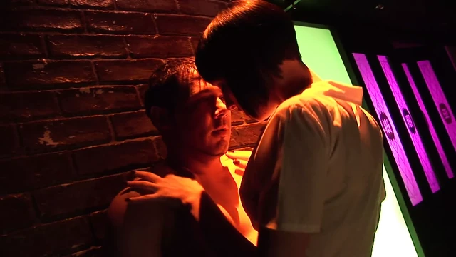 Brunette babe gives head before crazy fucking in the dark