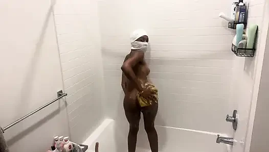 Sexy slut loves playing with solo in shower