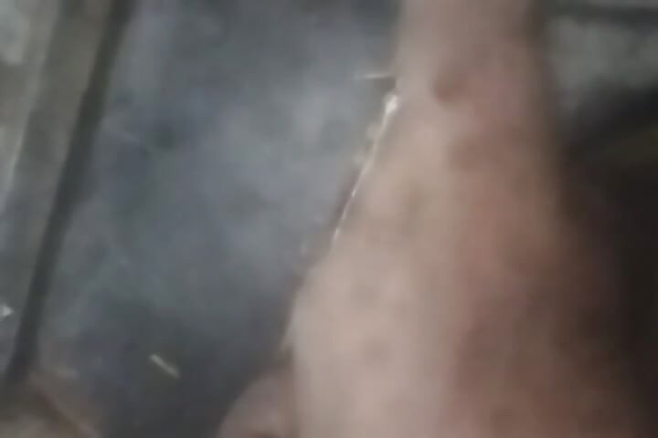 Sister-in-law's Bhosrabohut is very big, I saw it and shook it.