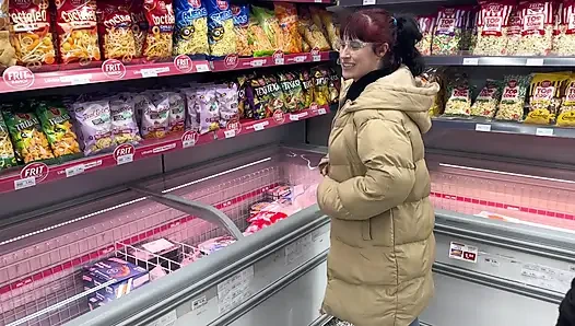 Süpermarketteki kız şalgamdan beni tuttu