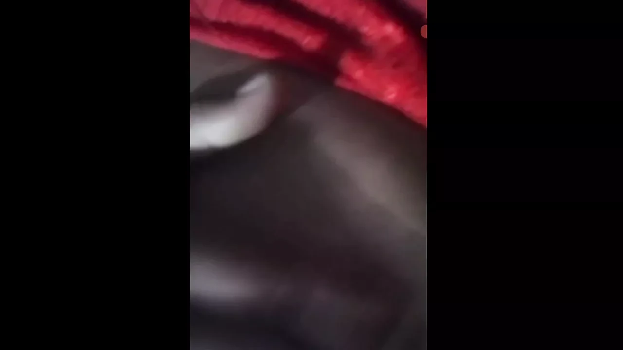 Bangladeshi Sex imo - Girl Masturbates