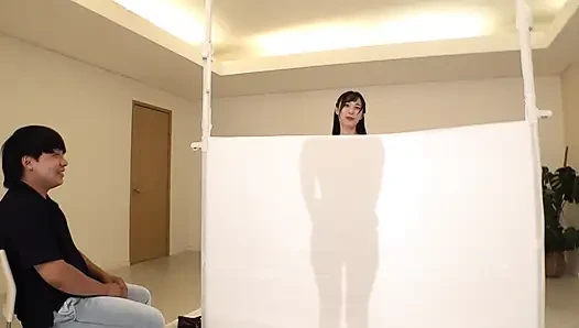Teil 3: spielen mit leidenschaftlichen paaren in Schatten puppetry! Herzhämmerndes NTR, silhouette-quiz mit quick-change! Kann der freund das cosplay der college-freundin richtig erraten!? Wenn sie scheitern, haben sie instant-sex mit einem großen schwanz!