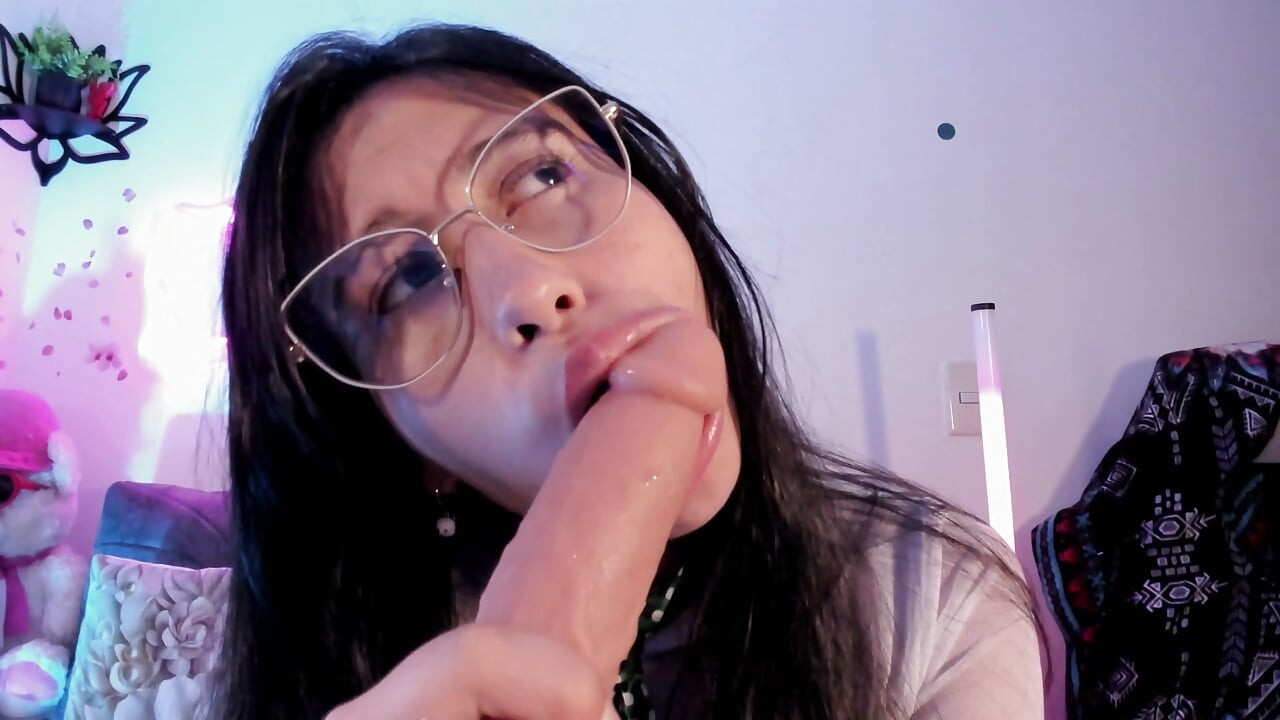 Sensual Girl Likes To Suck Penis And Have Multiple Orgasms With Her Toys
