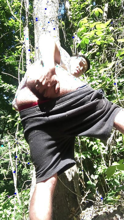 POV Duboko u šumi - sirovo vanjsko oslobađanje