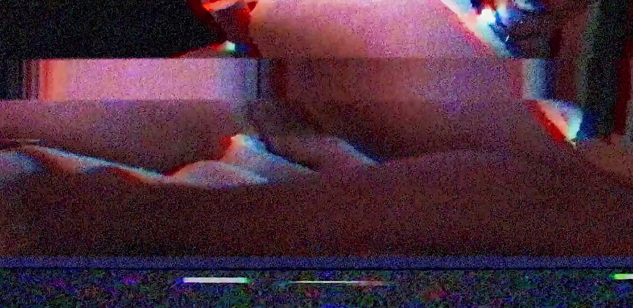Ashley Graham en primer plano sentada en la cara en cuclillas en tu cara antes de un chorro anal con vibrador - animación 3D