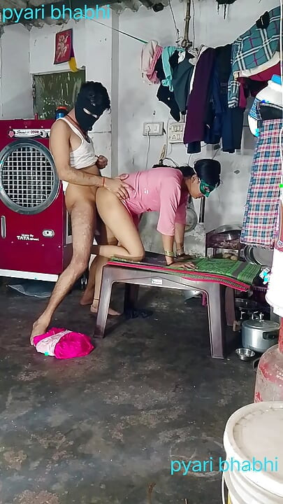 Best ass fucked in doggy style in Hindi audio desi girl fun fucking screaming started after taking the whole land.
