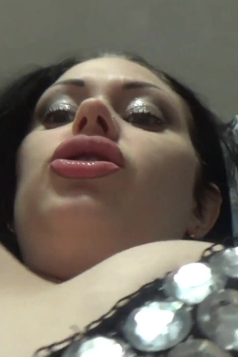 You're obsessed with my full natural lips