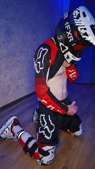Only Your Mouth Will Take the Pressure off a Horny Biker