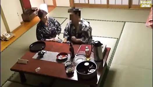 Rayuan setelah tutup waktu: karyawan spa direkam di kamar pribadi - adegan 2