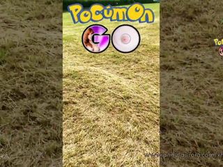Pokemon Go - порно - Anny Aurora застукала хуя (английский)