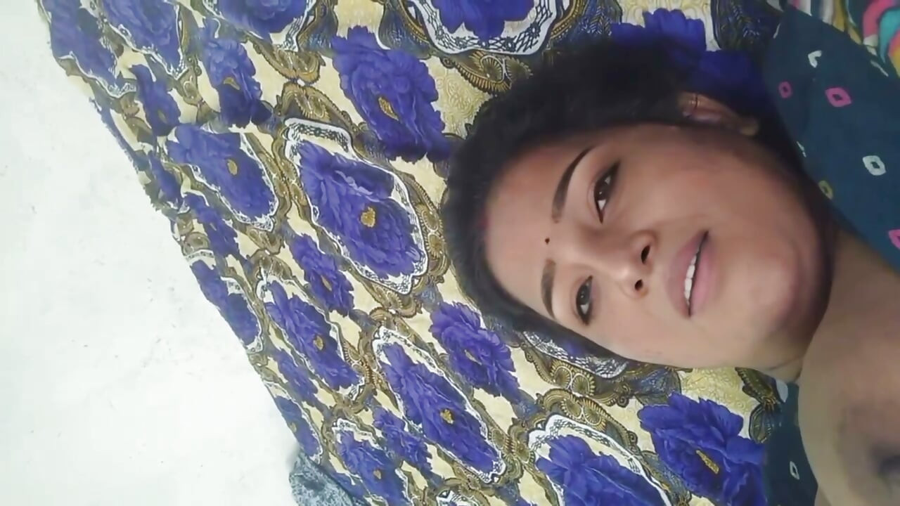 Phần 391. Em bhabhi trẻ thủ dâm cặc bạn trai và liếm nước cặc