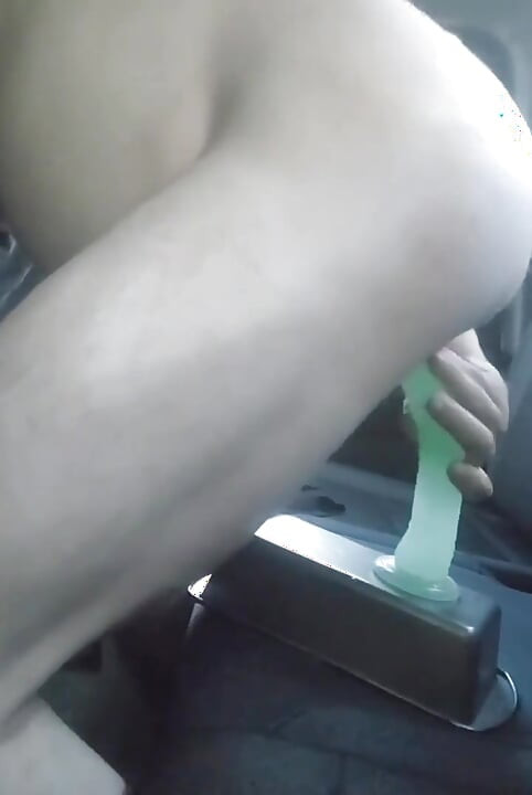 骑乘我的9英寸鸡巴.