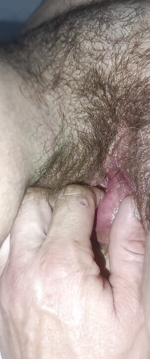 โคลสอัพหีเปียกขนดกของเมียกู