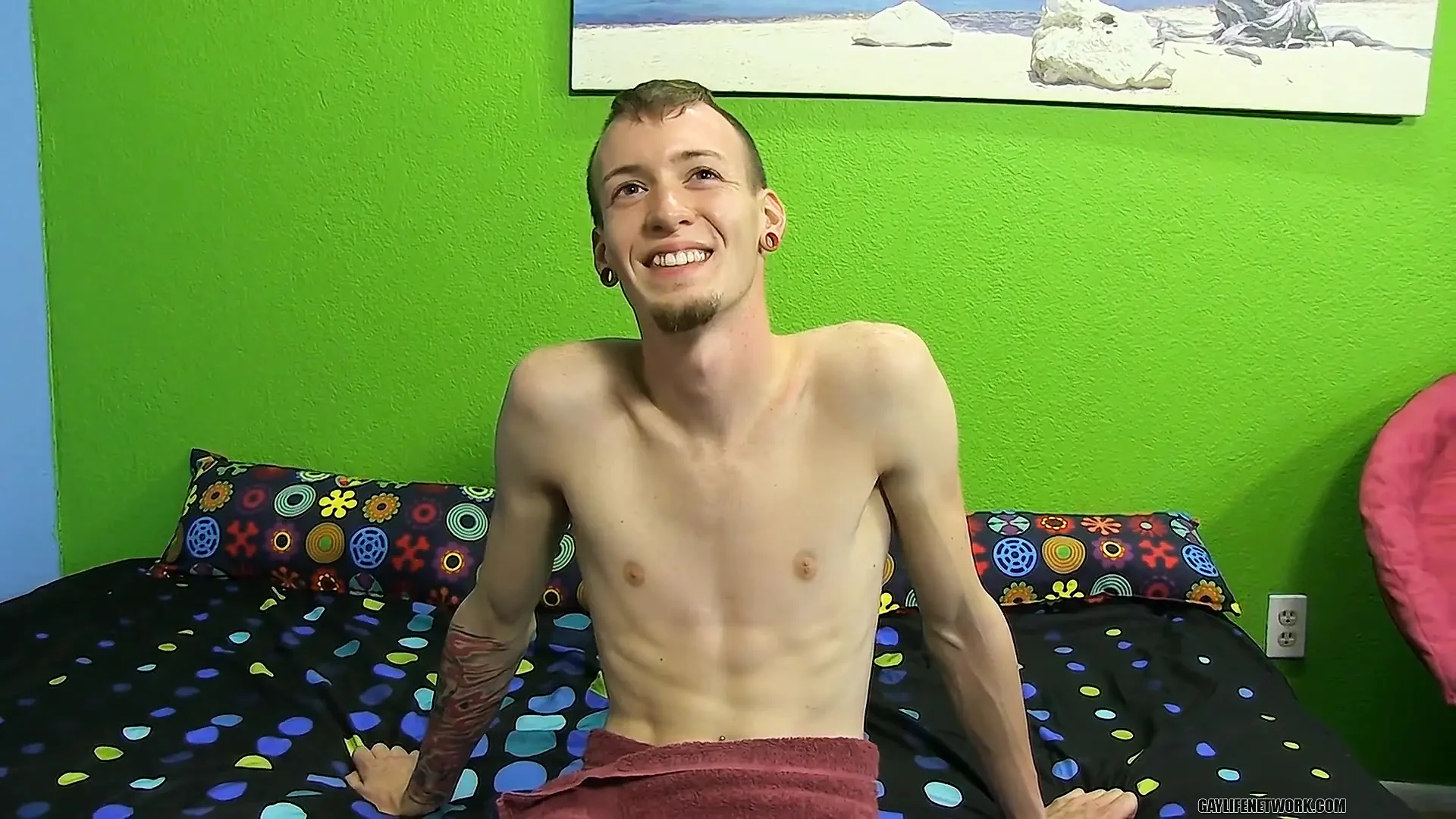 Бірінші рет қыздардың порно видеоклиптері