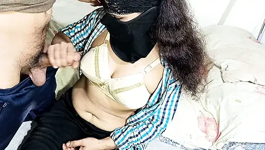 Pantat Besar Sara Bhabhi Mengontrol Dick.mp4 Besarku