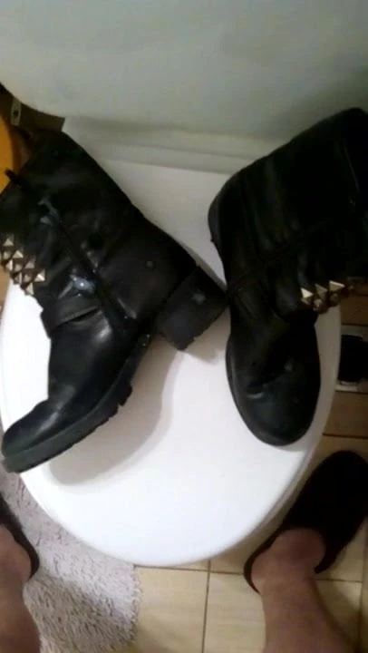 Cum on my girlfriend shoes 21#