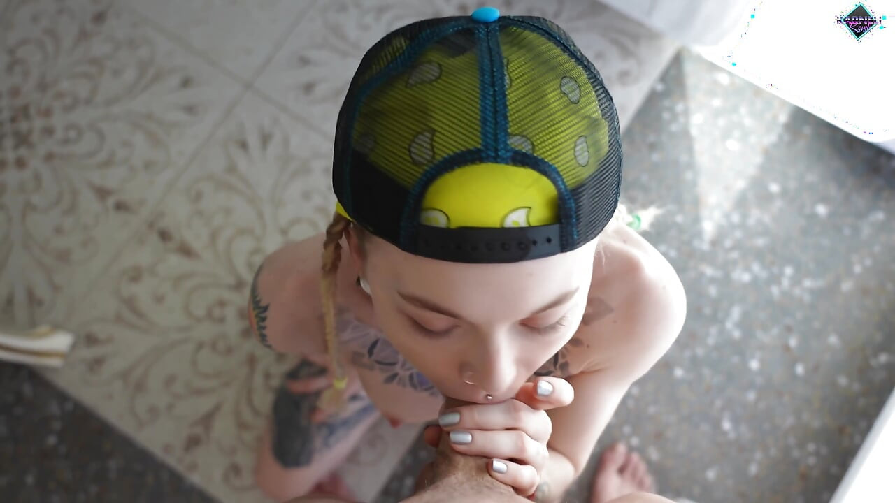 Messy Blowjob From Teen. POV