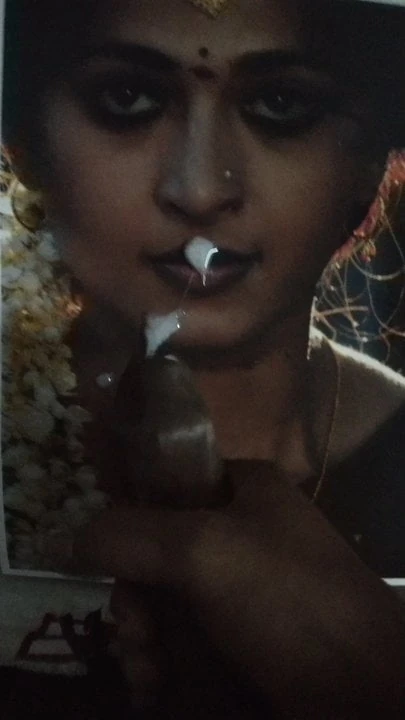 Anushka cum tisztelgés