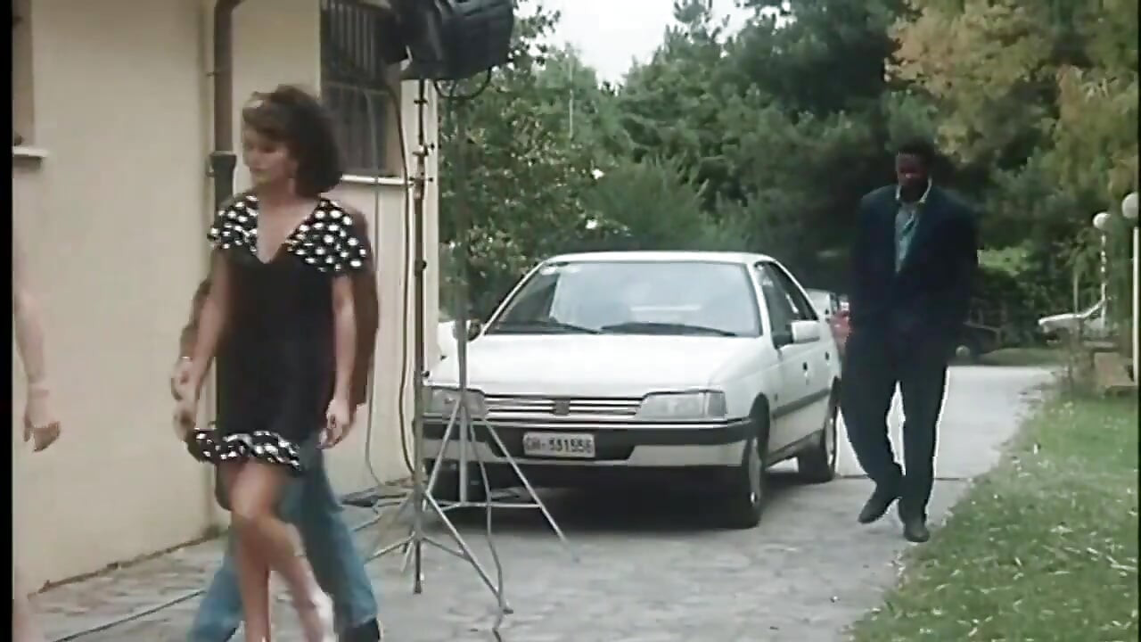 Outside vintage anal orgasm with Moana Pozzi
