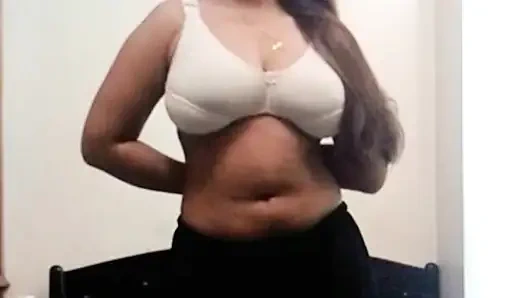 Ketiak & jari besar desi