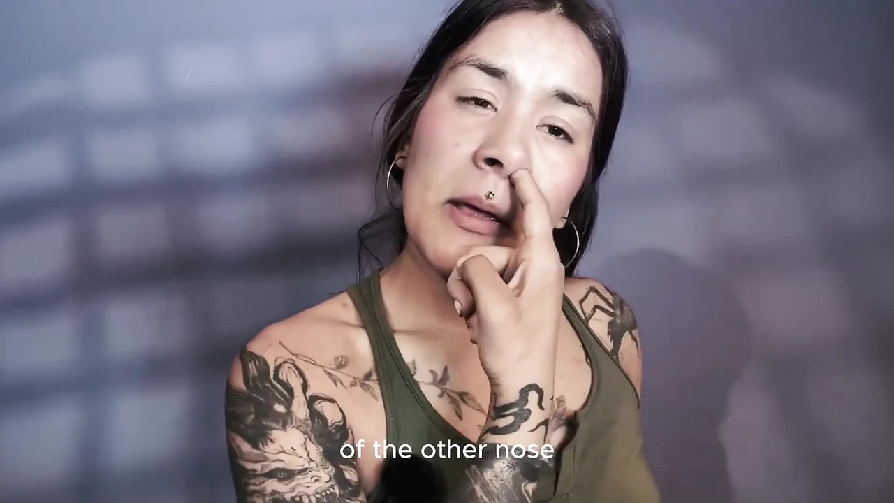 我挑我的鼻子