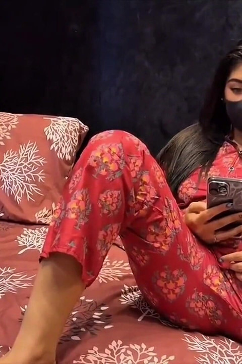 Stiefmoeder is klaar om toe te geven dat ze de lul van stiefzoon echt nodig heeft