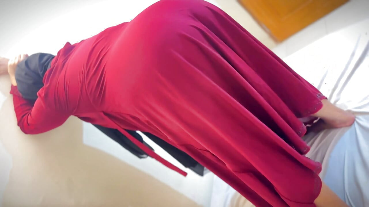 Hot Arabian Big Ass!