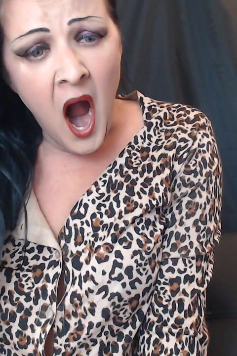 Wide Mouth Yawns