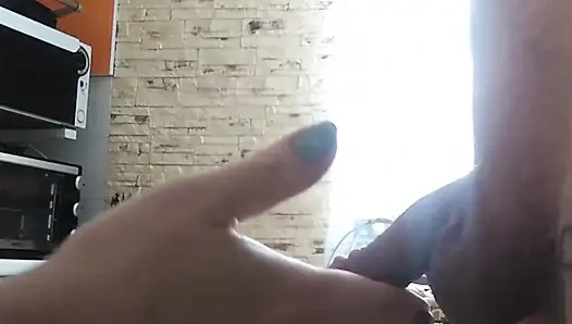 Mulut istri paling lembut untuk mengisap kontol