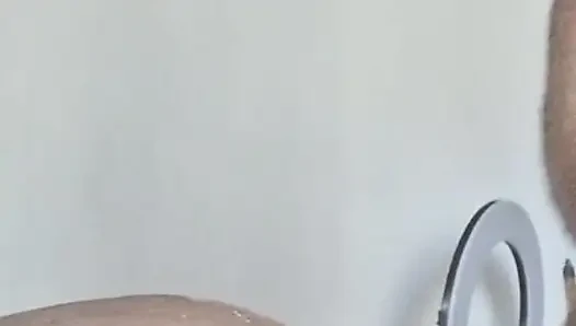 Mara si cewek semok kulit hitam dengan memek bebrulu lagi asik dientot habis-habisan