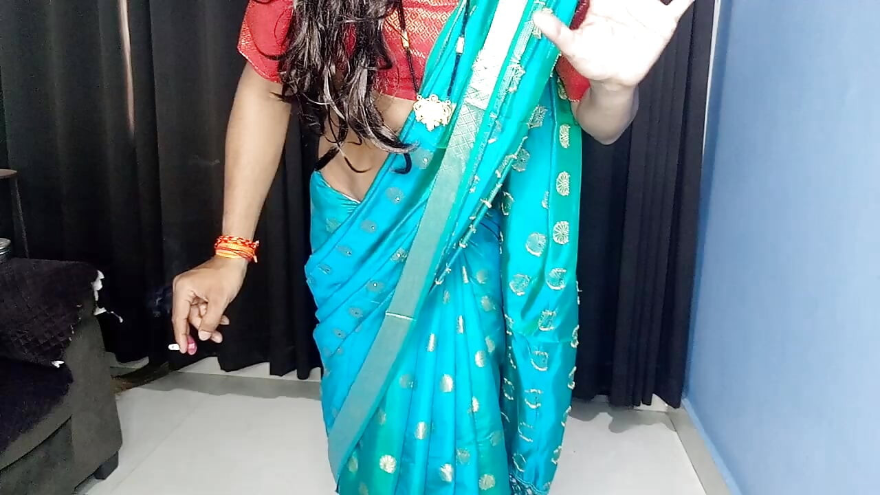 เมียบ้านอินเดียถอดสาหรีเซ็กซี่ออก