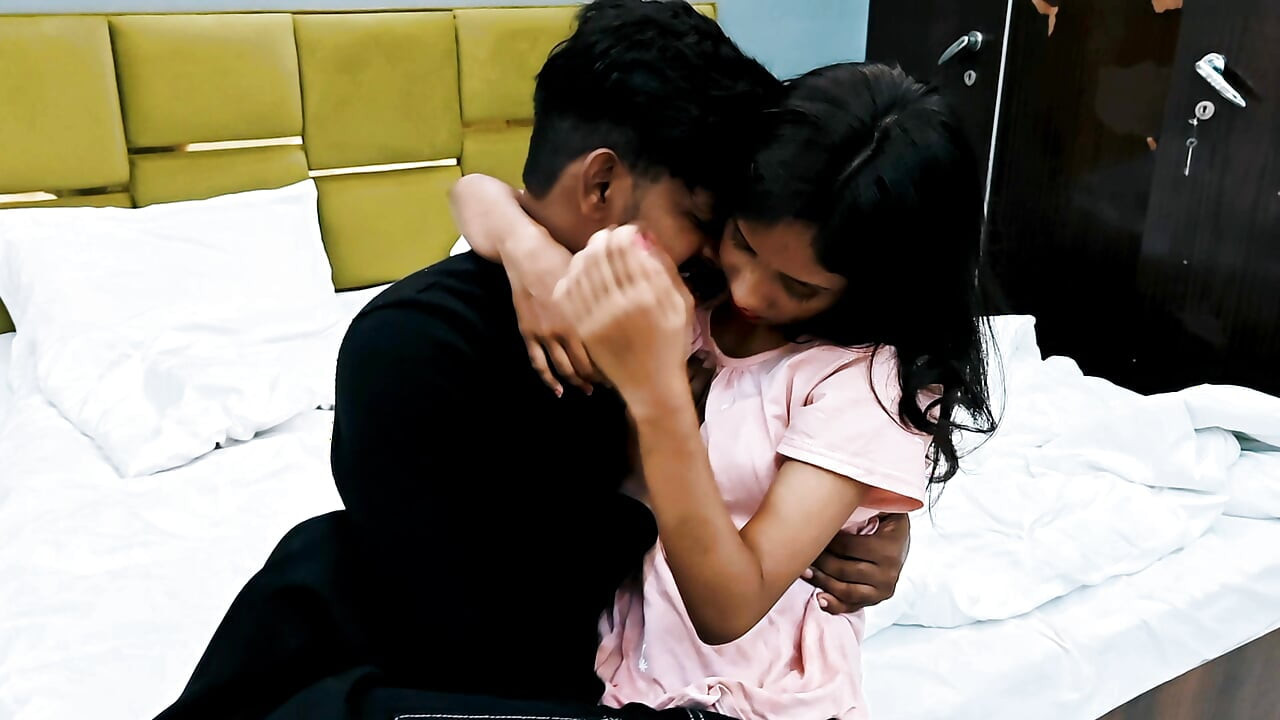 Desi Village schoolgirl had hardcore sex with her stepbrother at school. Indian Hindi Video