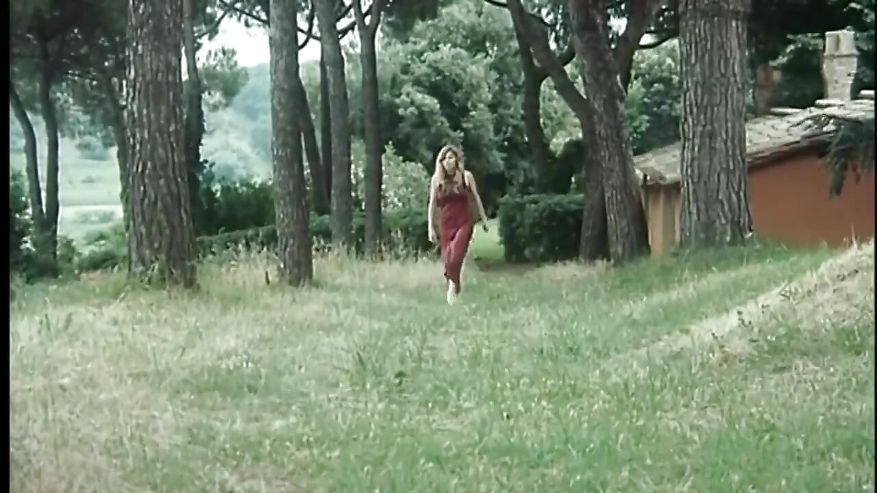 Εξωτερικός Vintage πρωκτικός οργασμός με τη Moana Pozzi