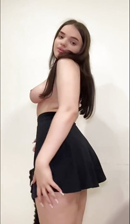 Emilylife.Site Sexy girl shows her big tits