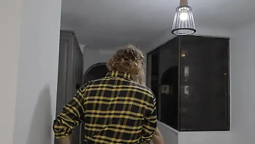 Viyana kökü satıcısı ternina beni seviyor ve vajinamı yiyor