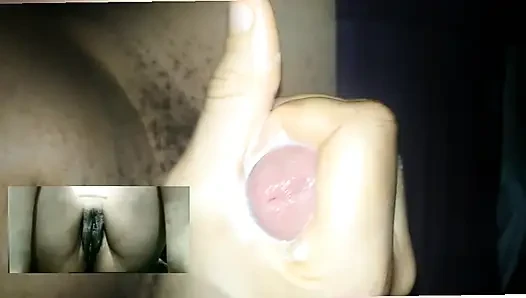Görüntülü görüşmede mastürbasyon