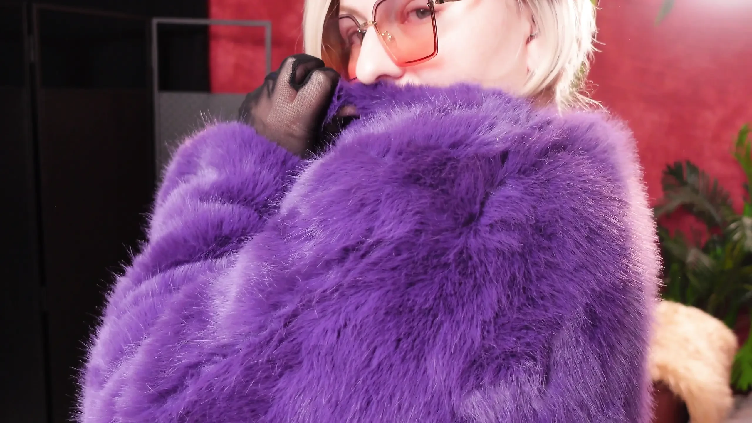 Arya Grander - solo,femdom