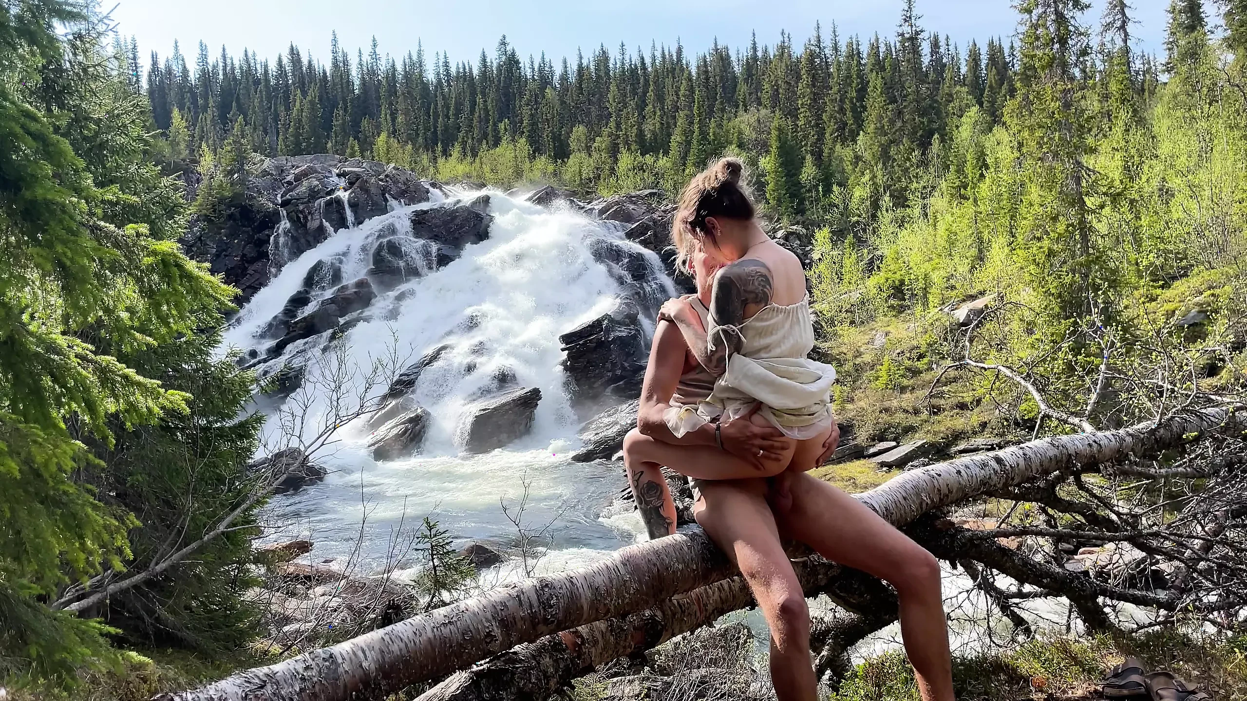 Hot Sex by the Waterfall - We Couldn't Resist - RosySkye