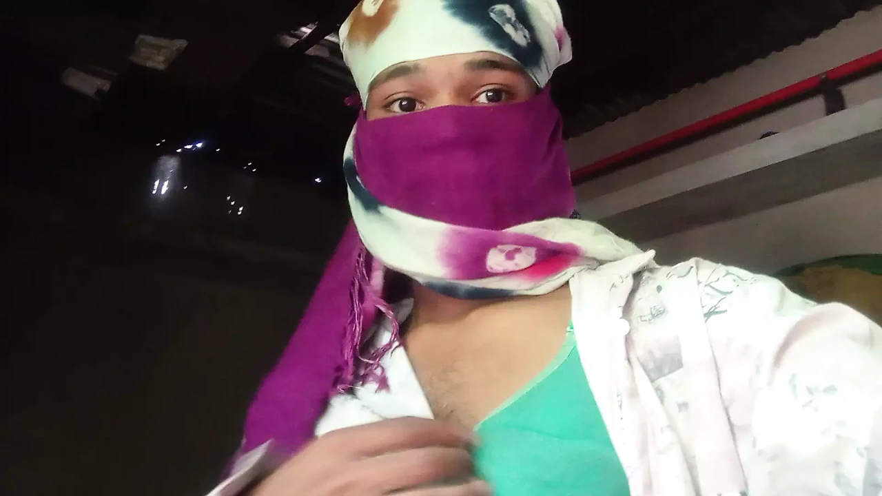 Öğleden sonra romantik bir seks gibi görün